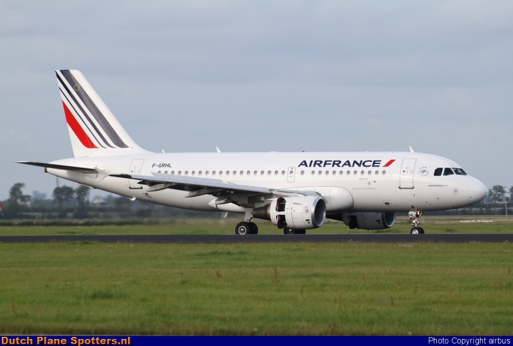 F-GRHL Airbus A319 Air France by airbus