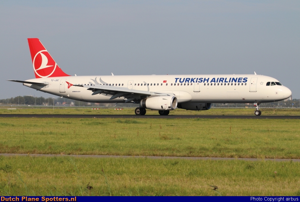 TC-JSC Airbus A321 Turkish Airlines by airbus