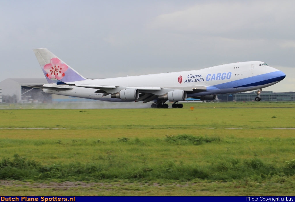 B-18711 Boeing 747-400 China Airlines Cargo by airbus