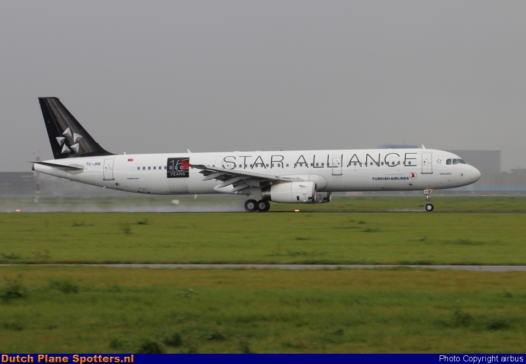 TC-JRB Airbus A321 Turkish Airlines by airbus