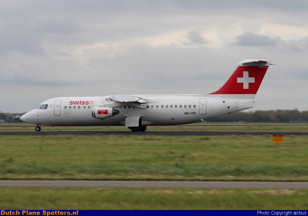 HB-IYR BAe 146 Swiss International Air Lines by airbus