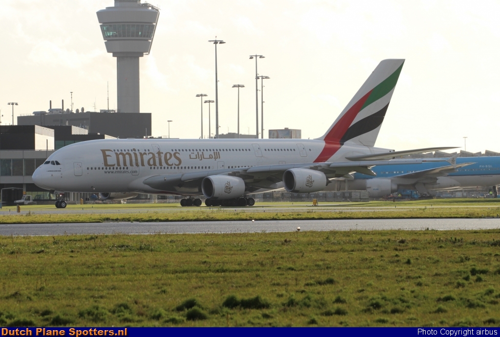 A6-EDL Airbus A380-800 Emirates by airbus