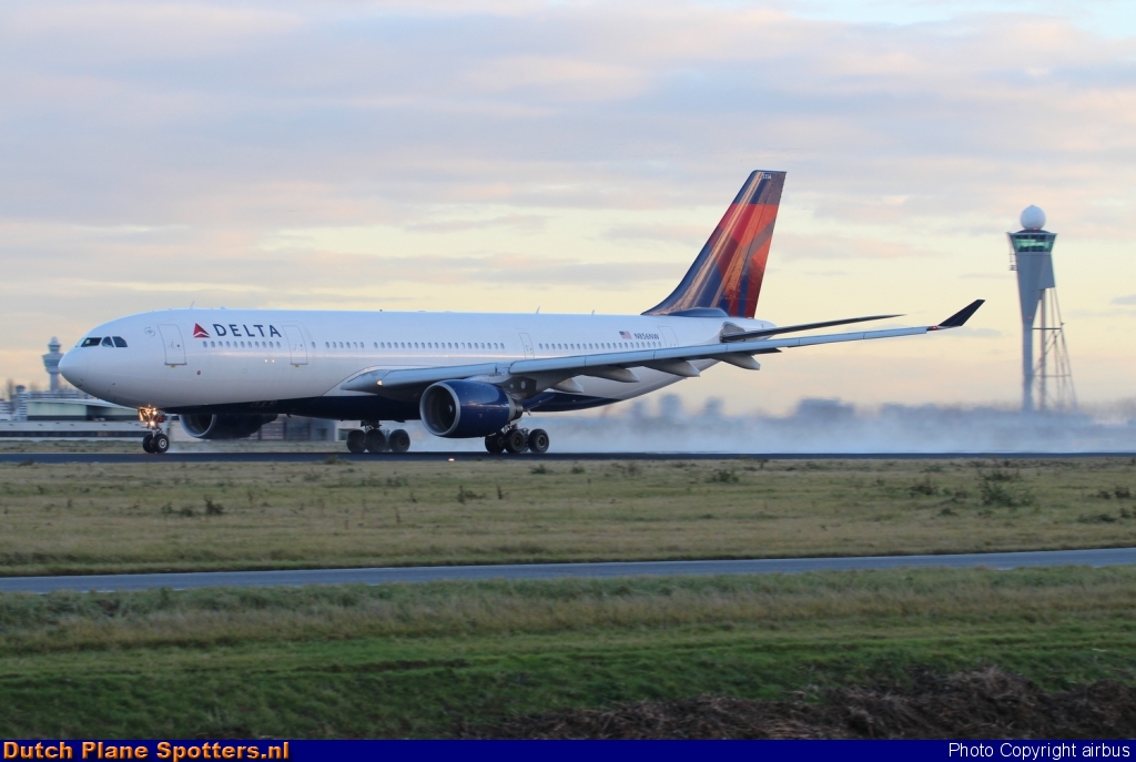 N856NW Airbus A330-200 Delta Airlines by airbus