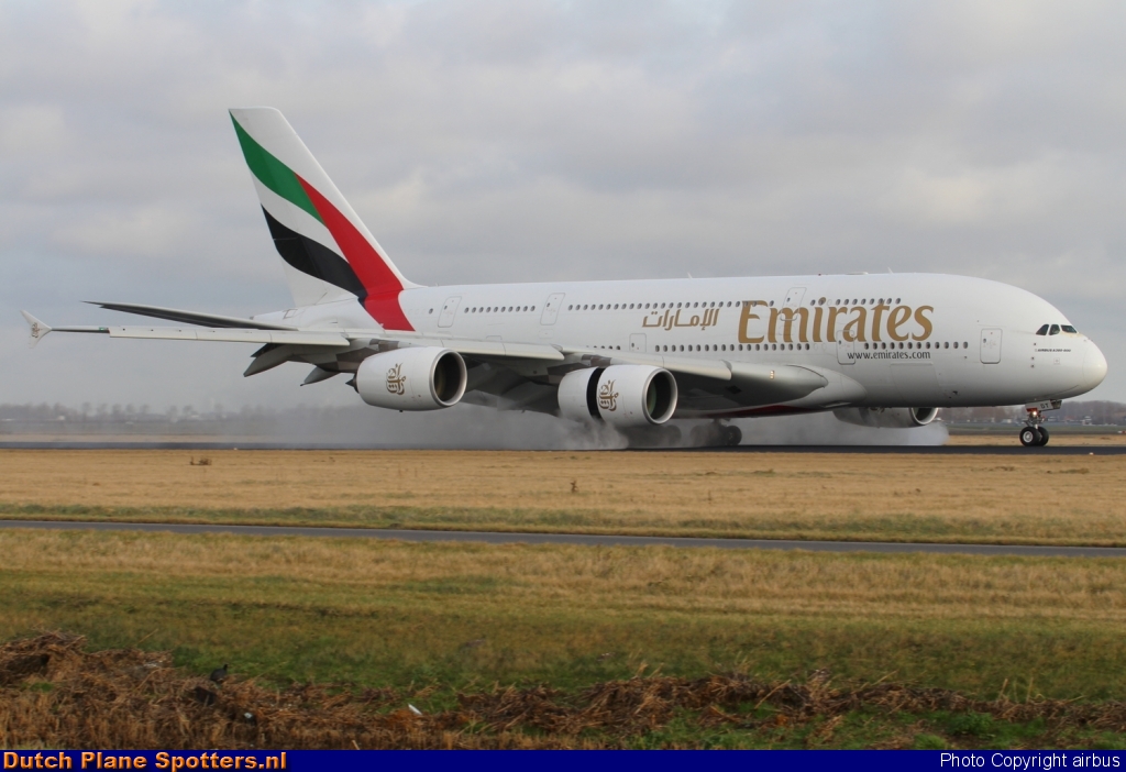 A6-EDT Airbus A380-800 Emirates by airbus