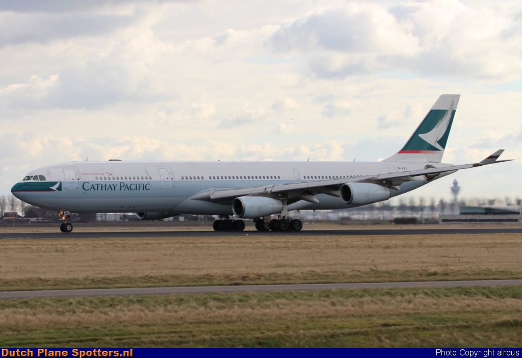 B-HXJ Airbus A340-300 Cathay Pacific by airbus