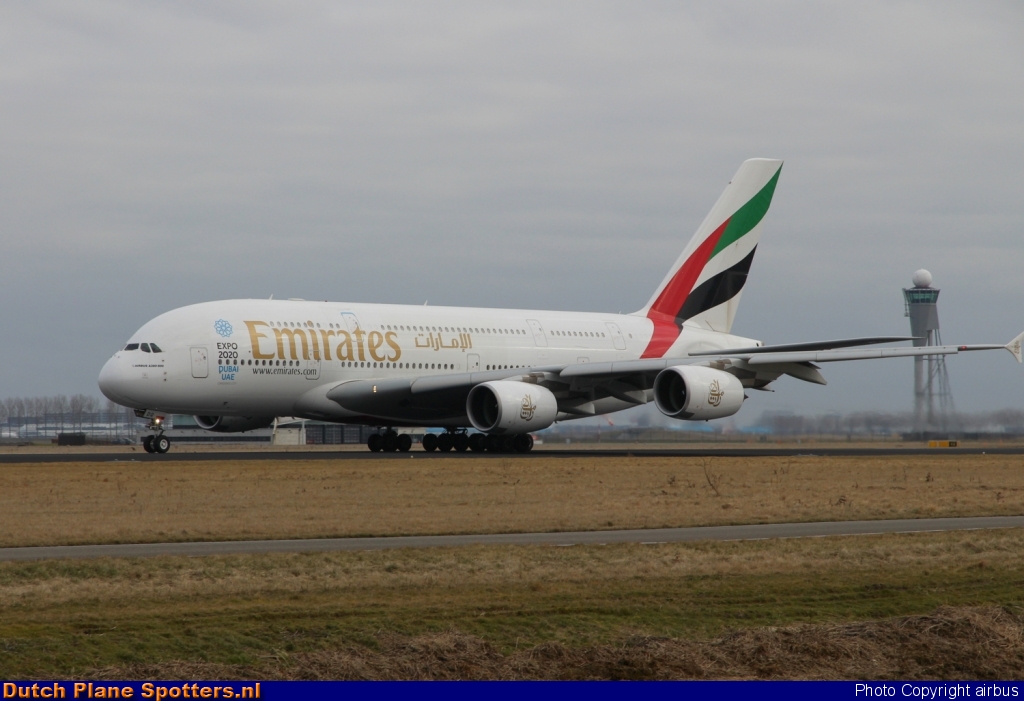 A6-EDQ Airbus A380-800 Emirates by airbus
