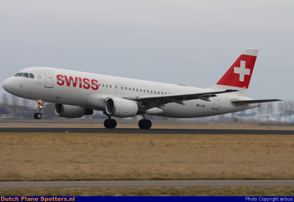 HB-IJB Airbus A320 Swiss International Air Lines by airbus