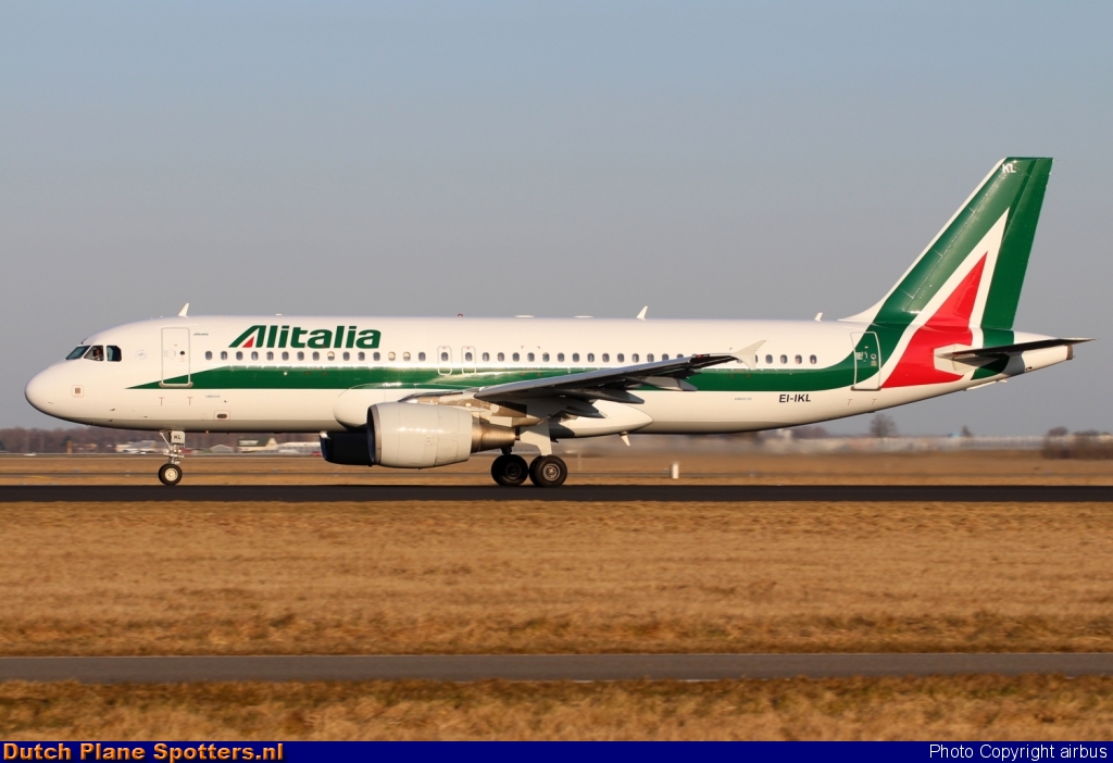 EI-IKL Airbus A320 Alitalia by airbus