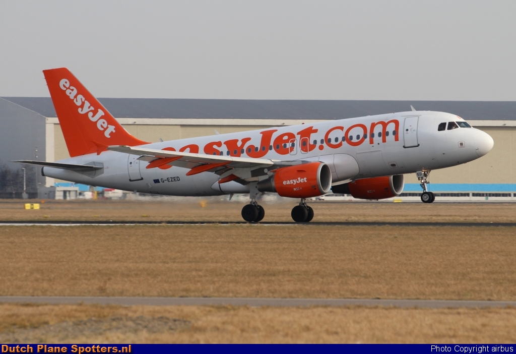 G-EZED Airbus A319 easyJet by airbus