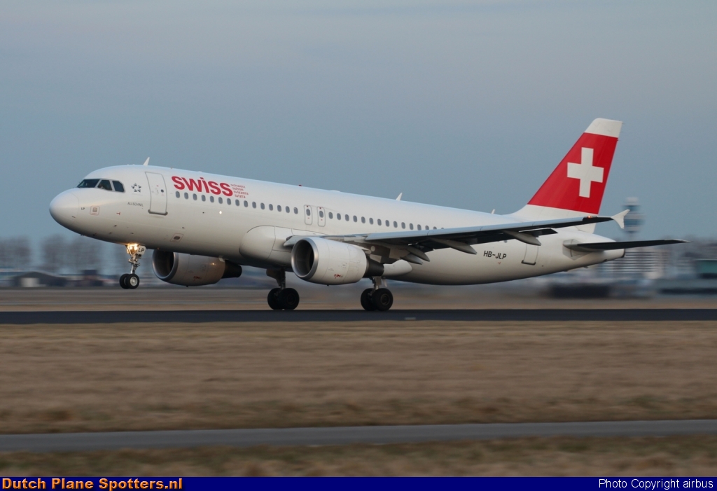 HB-JLP Airbus A320 Swiss International Air Lines by airbus