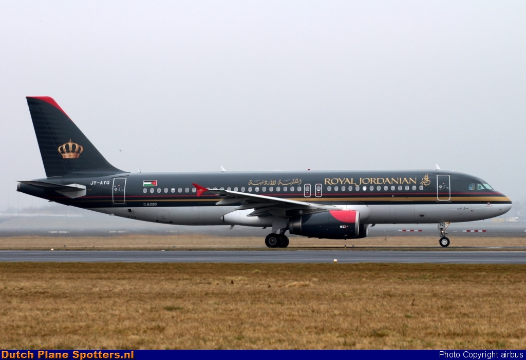 JY-AYQ Airbus A320 Royal Jordanian Airlines by airbus
