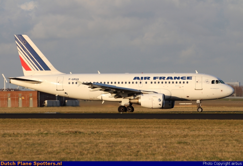 F-GRHX Airbus A319 Air France by airbus