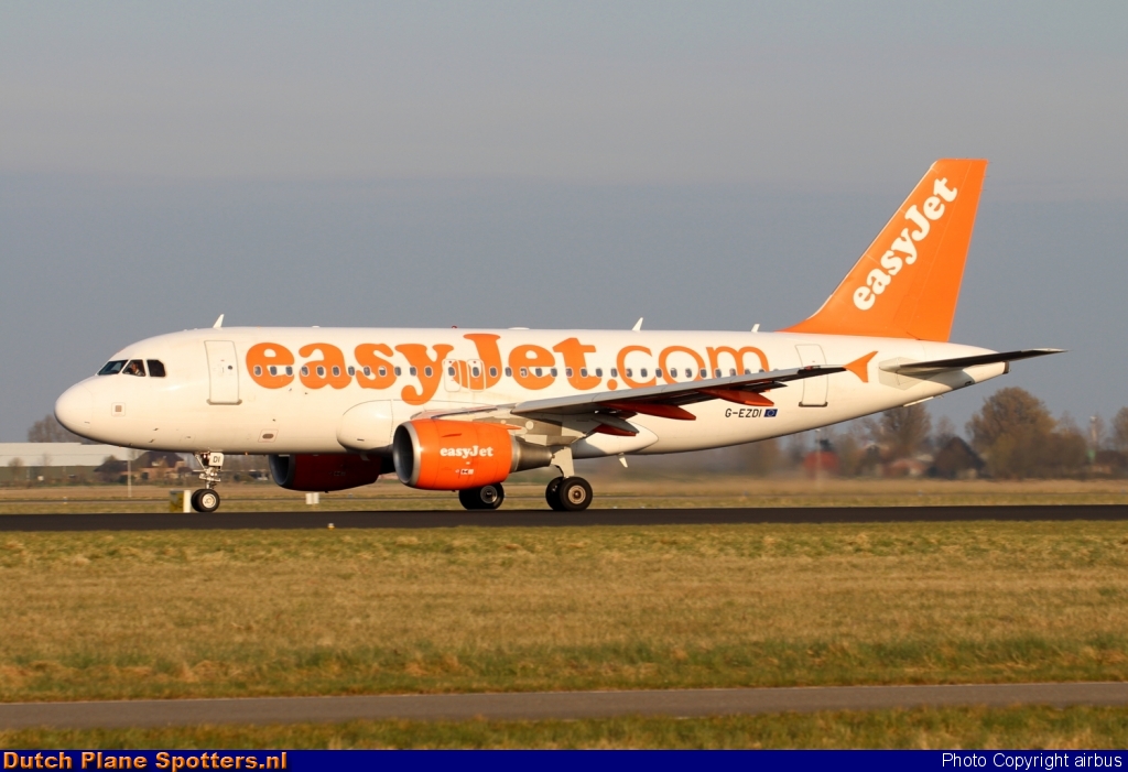 G-EZDI Airbus A319 easyJet by airbus