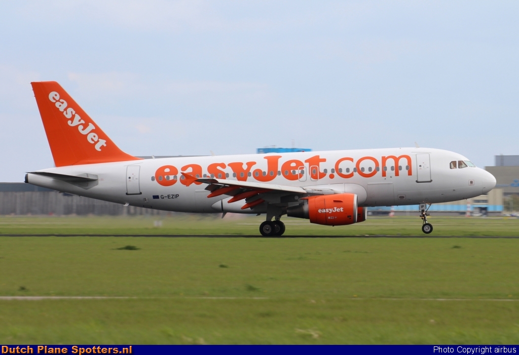 G-EZIP Airbus A319 easyJet by airbus