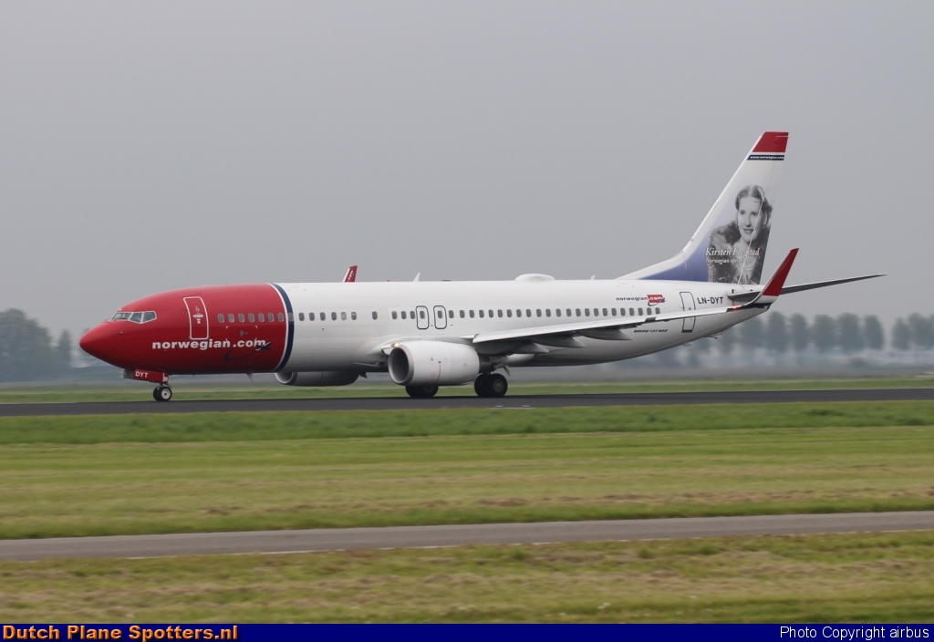 LN-DYT Boeing 737-800 Norwegian Air Shuttle by airbus