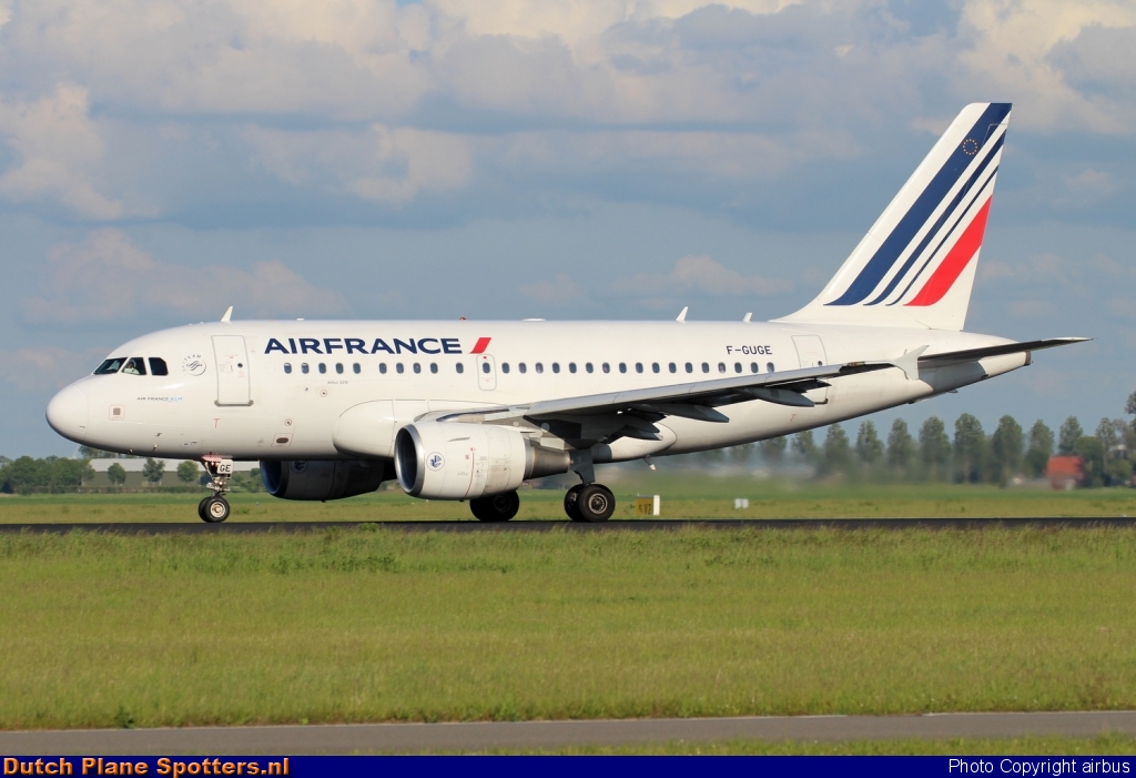 F-GUGE Airbus A318 Air France by airbus