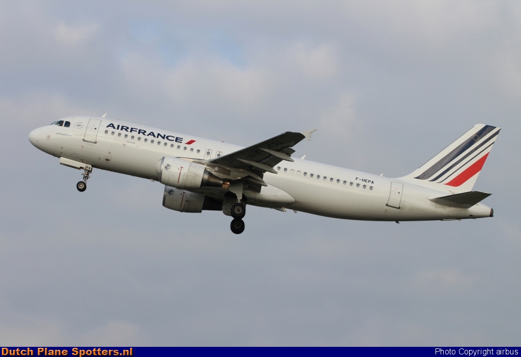 F-HEPA Airbus A320 Air France by airbus