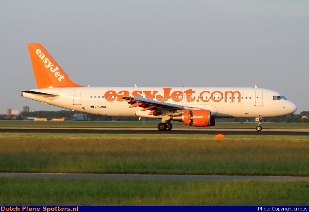 G-EZUD Airbus A320 easyJet by airbus