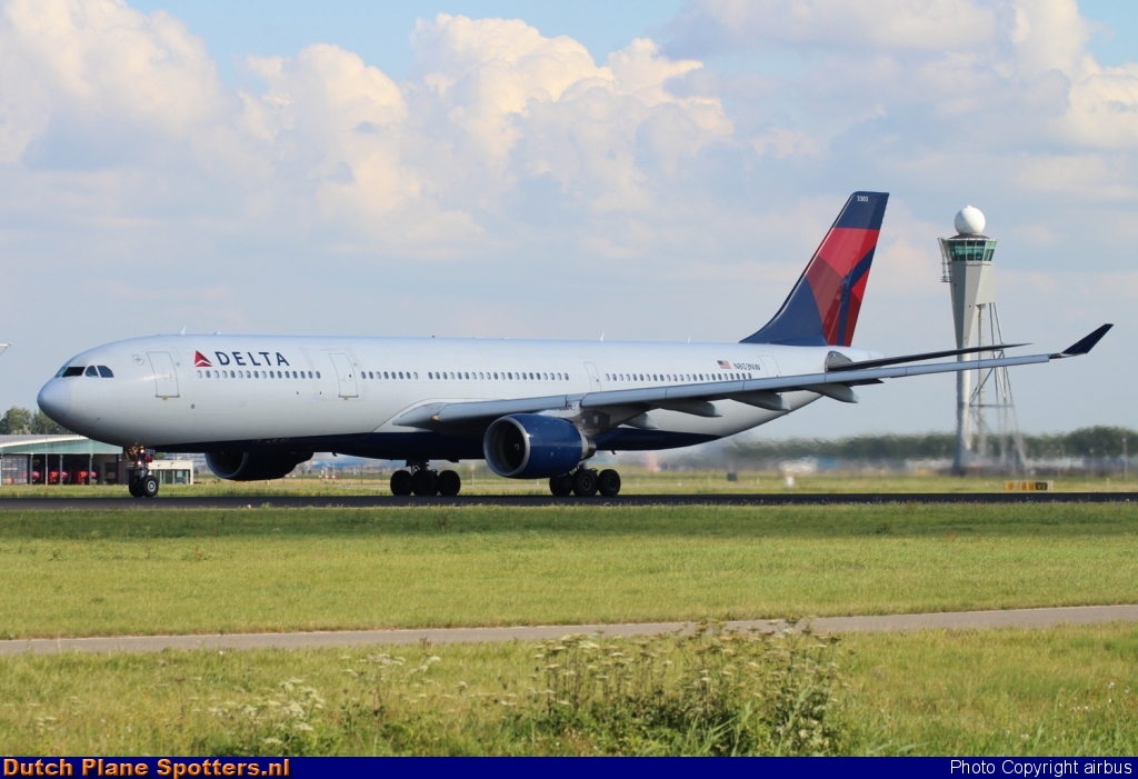 N803NW Airbus A330-300 Delta Airlines by airbus