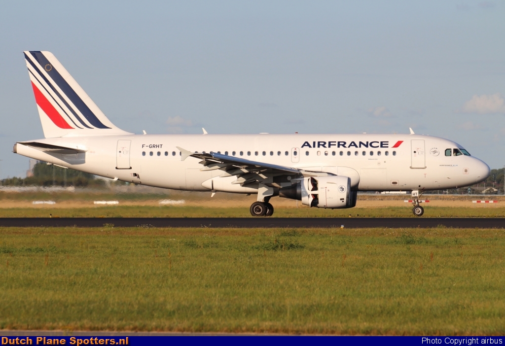 F-GRHT Airbus A319 Air France by airbus