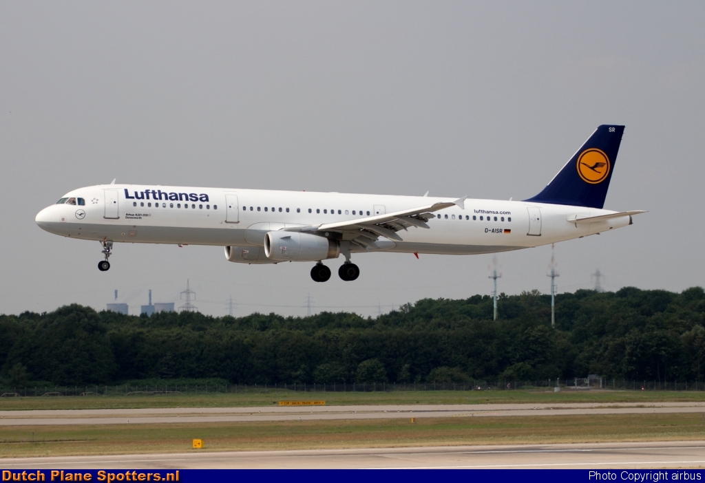 D-AISR Airbus A321 Lufthansa by airbus
