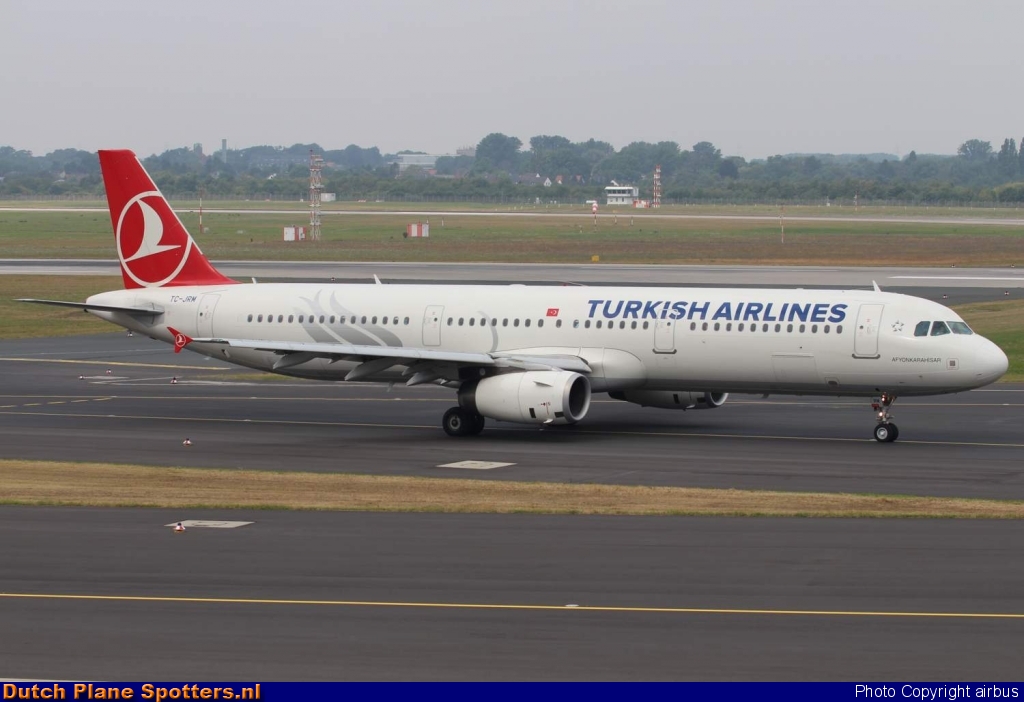TC-JRM Airbus A321 Turkish Airlines by airbus