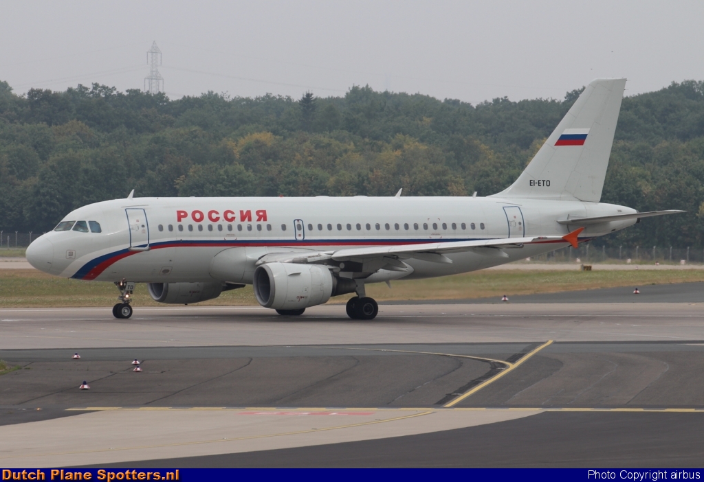 EI-ETO Airbus A320 Rossiya Airlines by airbus
