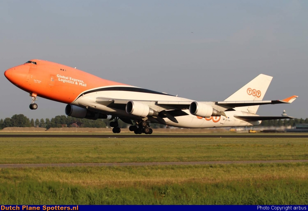 OO-THB Boeing 747-400 TNT Airways by airbus