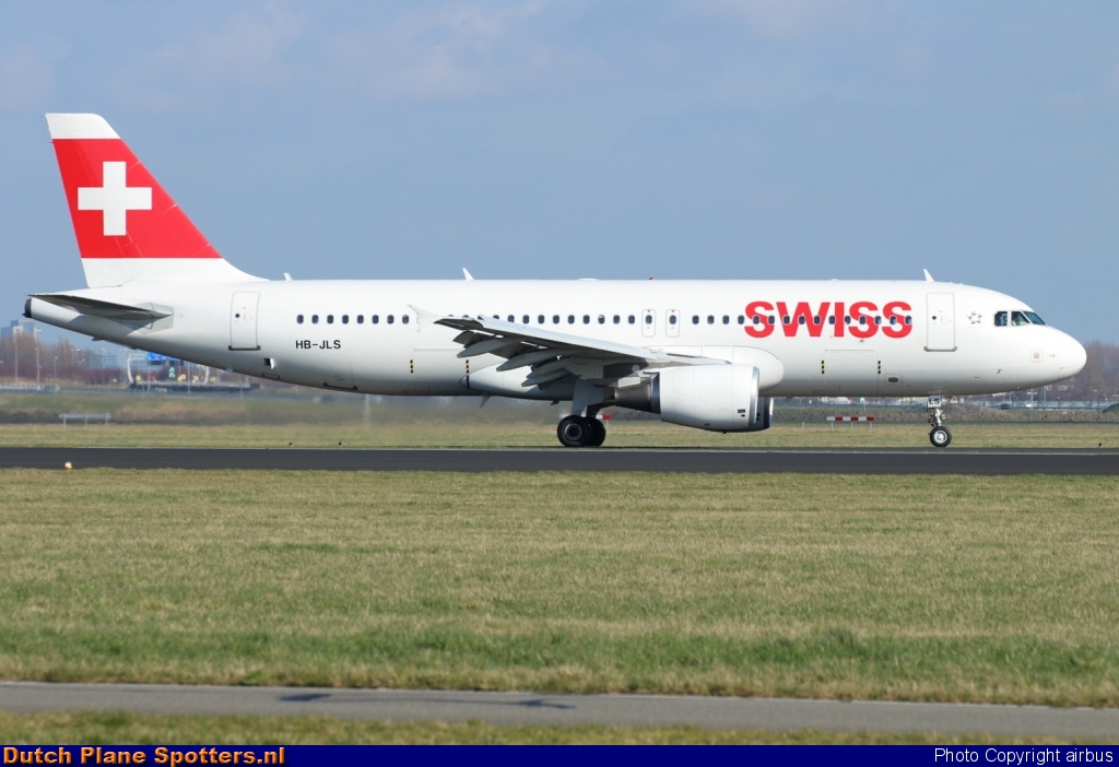 HB-JLS Airbus A320 Swiss International Air Lines by airbus