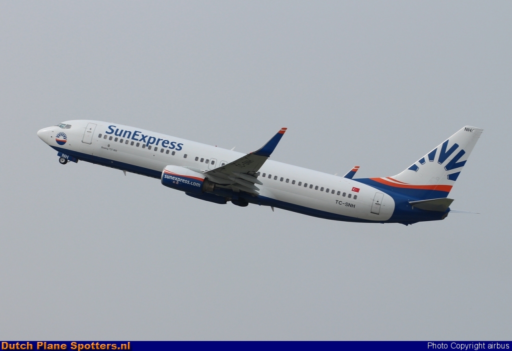 TC-SNH Boeing 737-800 SunExpress by airbus