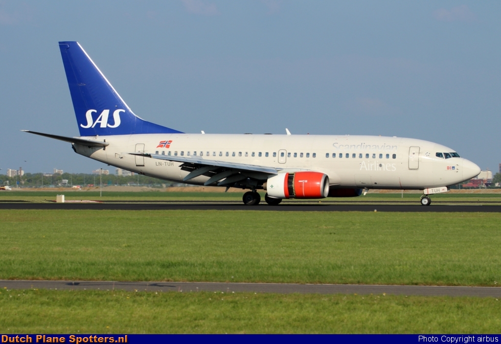 LN-TUH Boeing 737-700 SAS Scandinavian Airlines by airbus
