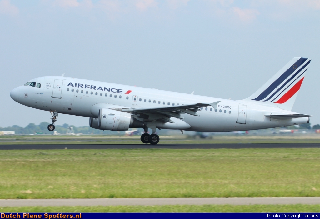 F-GRXC Airbus A319 Air France by airbus