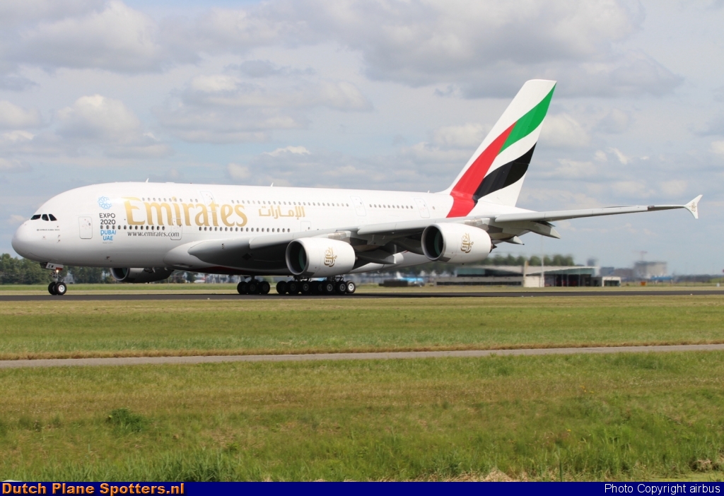 A6-EEW Airbus A380-800 Emirates by airbus