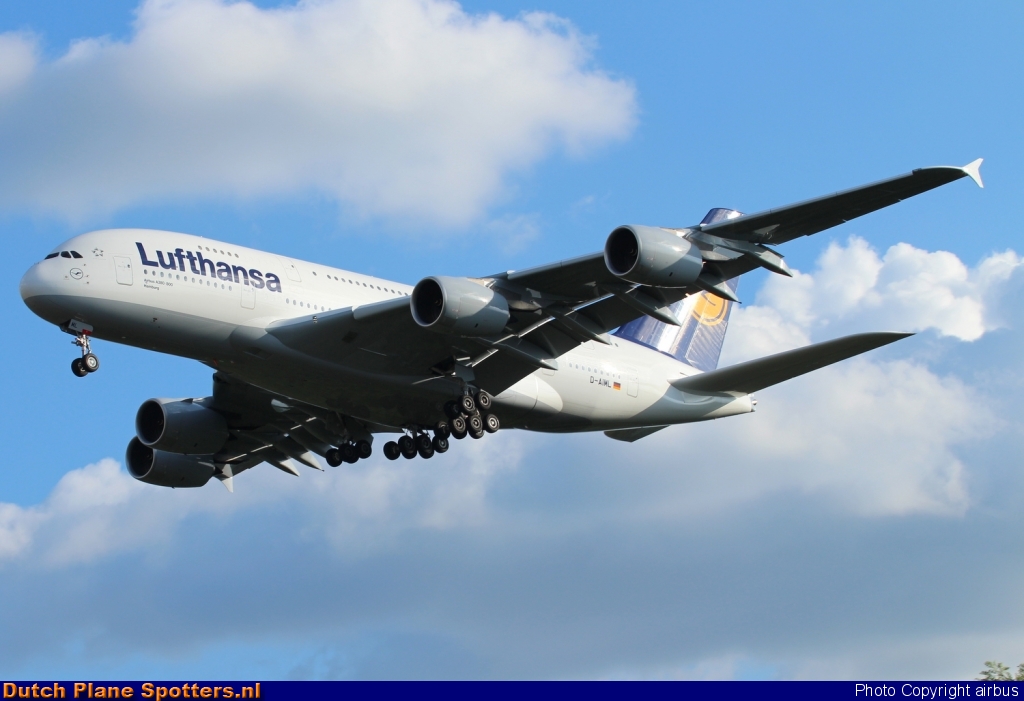 D-AIML Airbus A380-800 Lufthansa by airbus