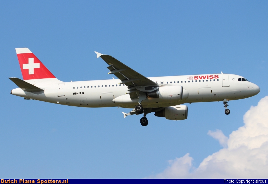 HB-JLQ Airbus A320 Swiss International Air Lines by airbus