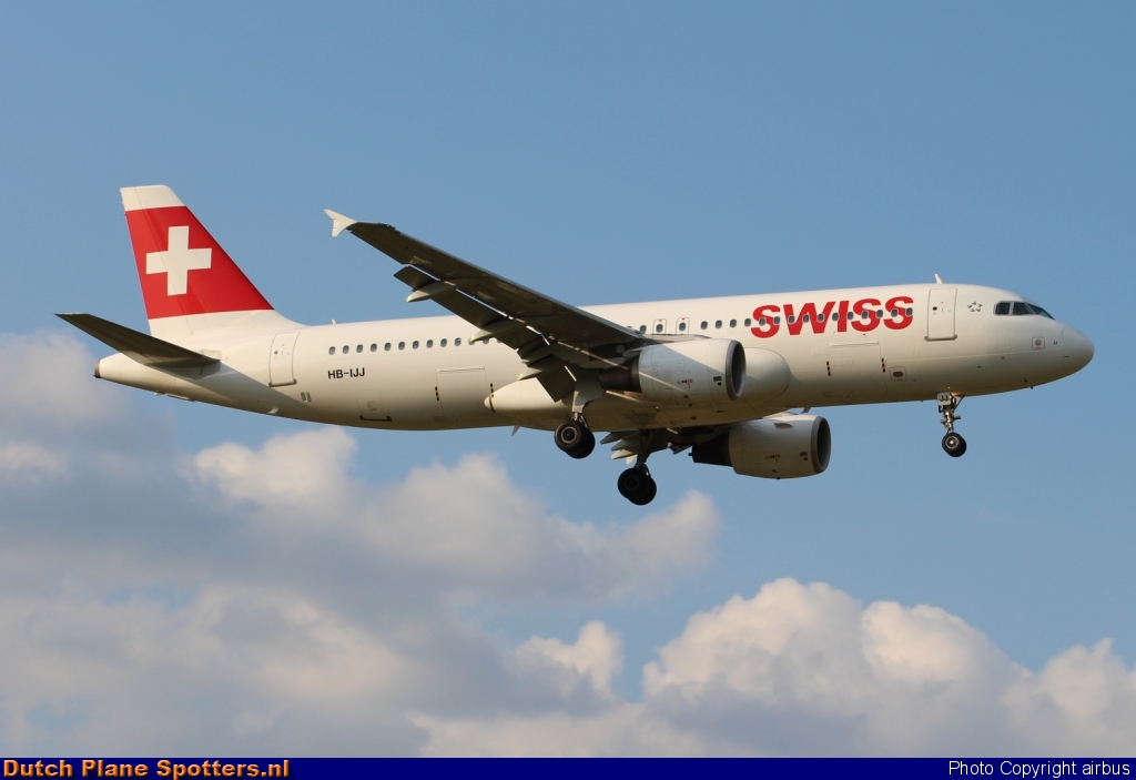 HB-IJJ Airbus A320 Swiss International Air Lines by airbus