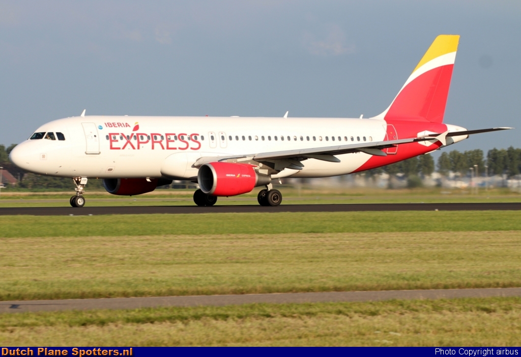 EC-JSK Airbus A320 Iberia Express by airbus