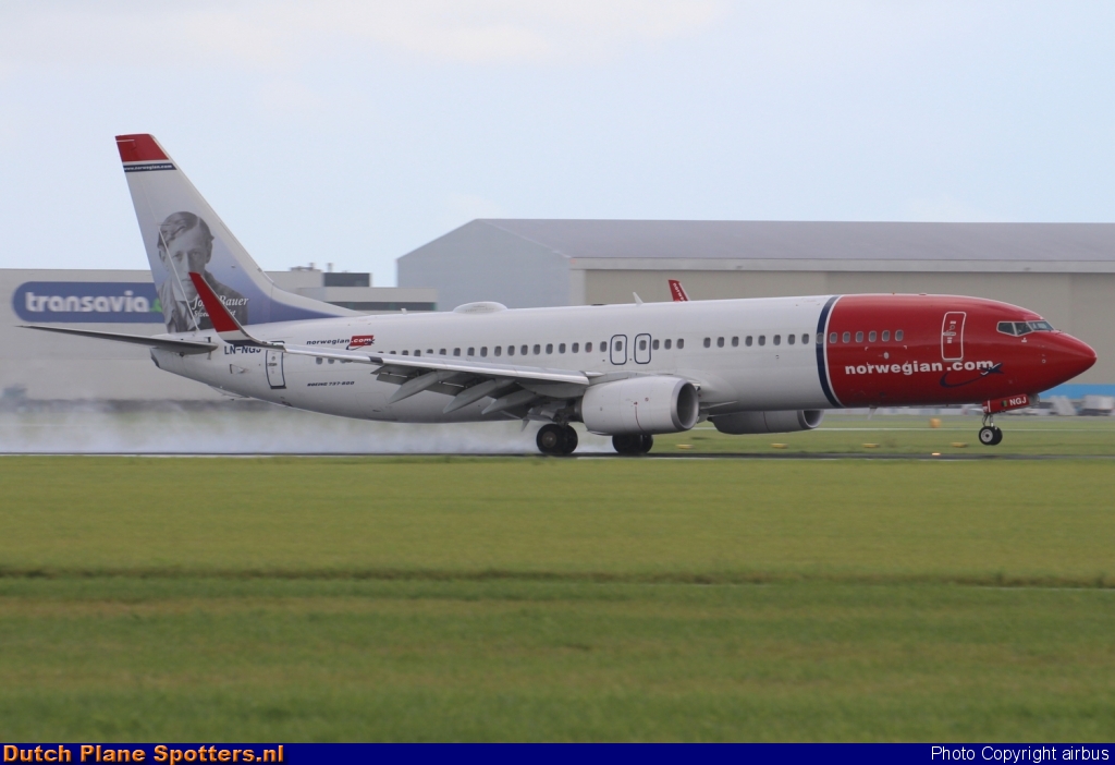 LN-NGJ Boeing 737-800 Norwegian Air Shuttle by airbus