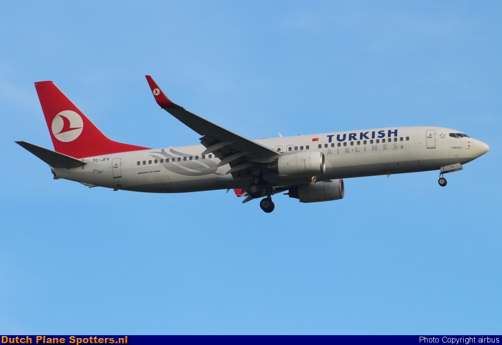 TC-JFV Boeing 737-800 Turkish Airlines by airbus