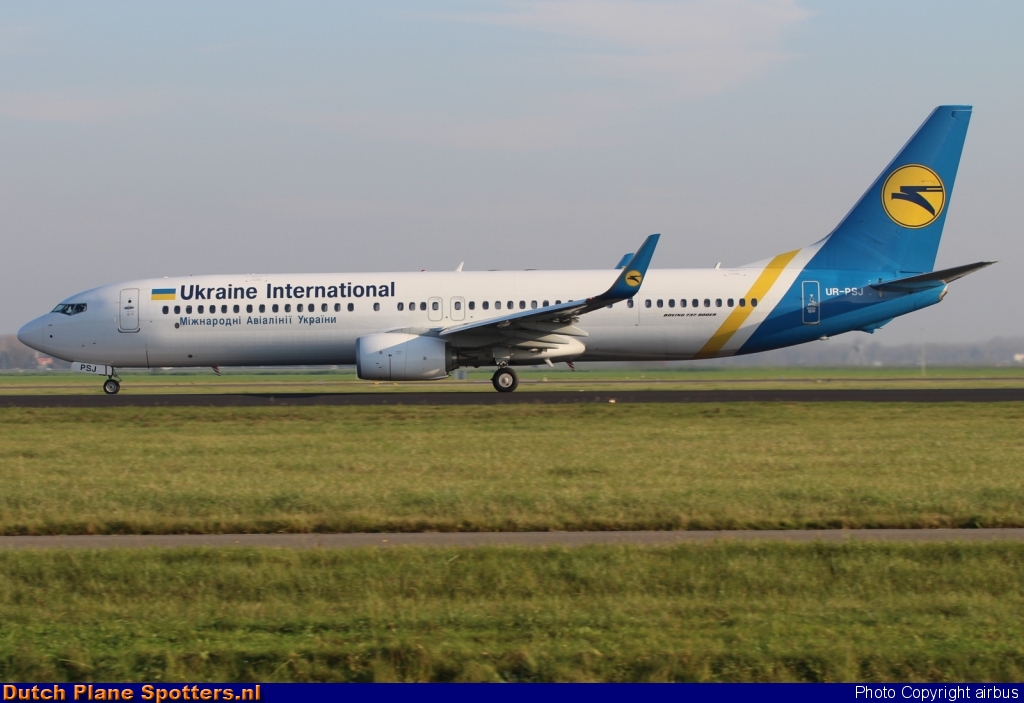 UR-PSJ Boeing 737-900 Ukraine International Airlines by airbus