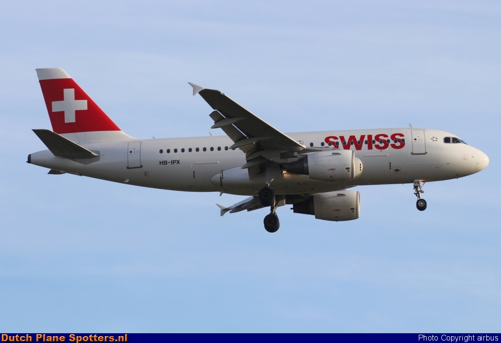 HB-IPX Airbus A319 Swiss International Air Lines by airbus