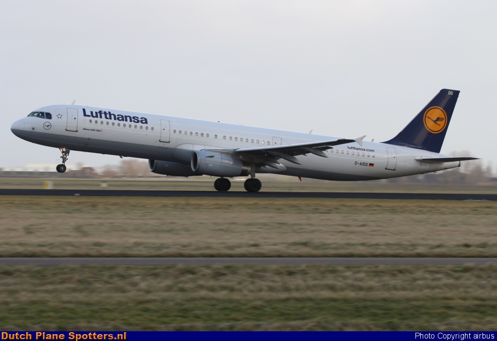D-AIDQ Airbus A321 Lufthansa by airbus