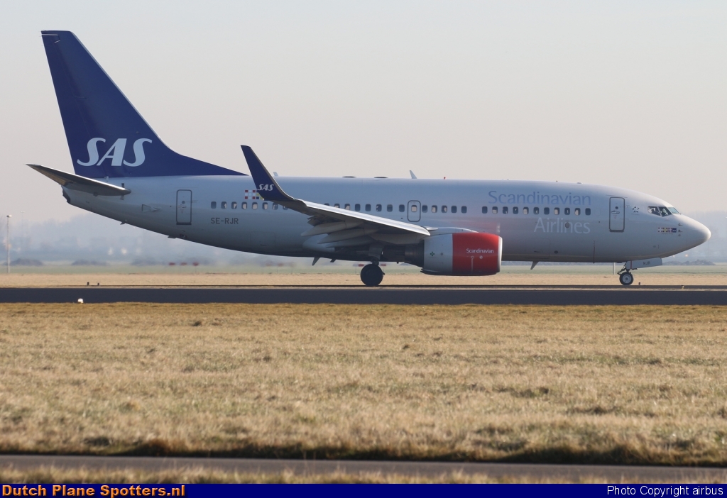 SE-RJR Boeing 737-700 SAS Scandinavian Airlines by airbus