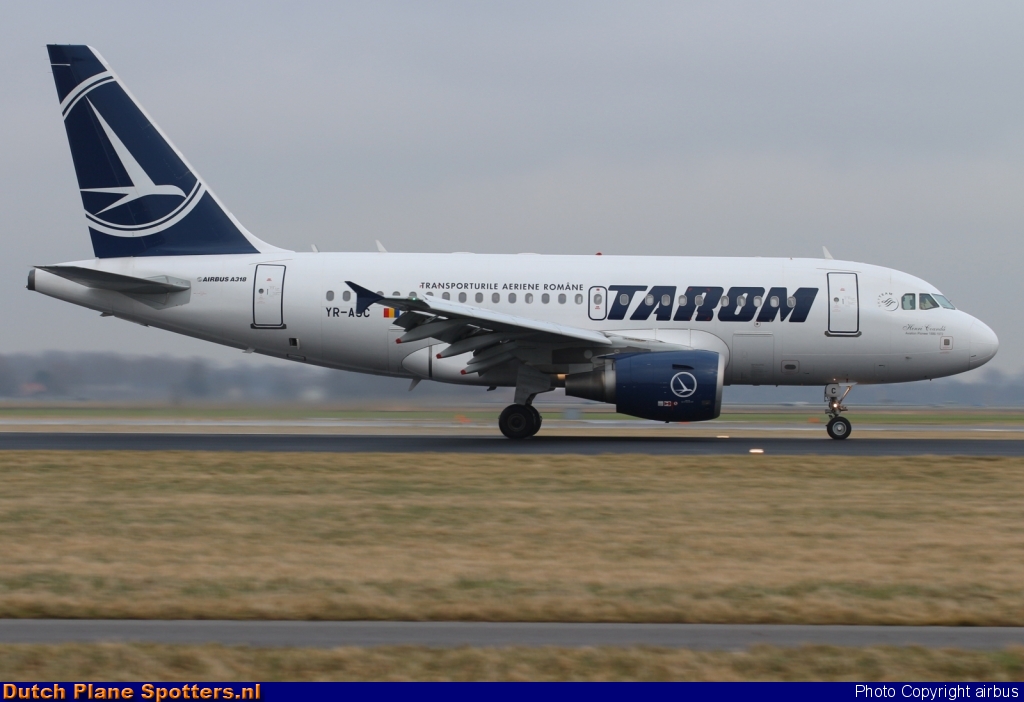 YR-ASC Airbus A318 TAROM by airbus
