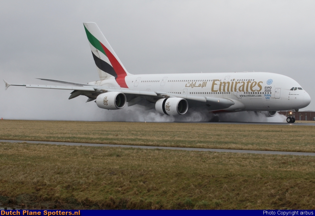 A6-EEE Airbus A380-800 Emirates by airbus