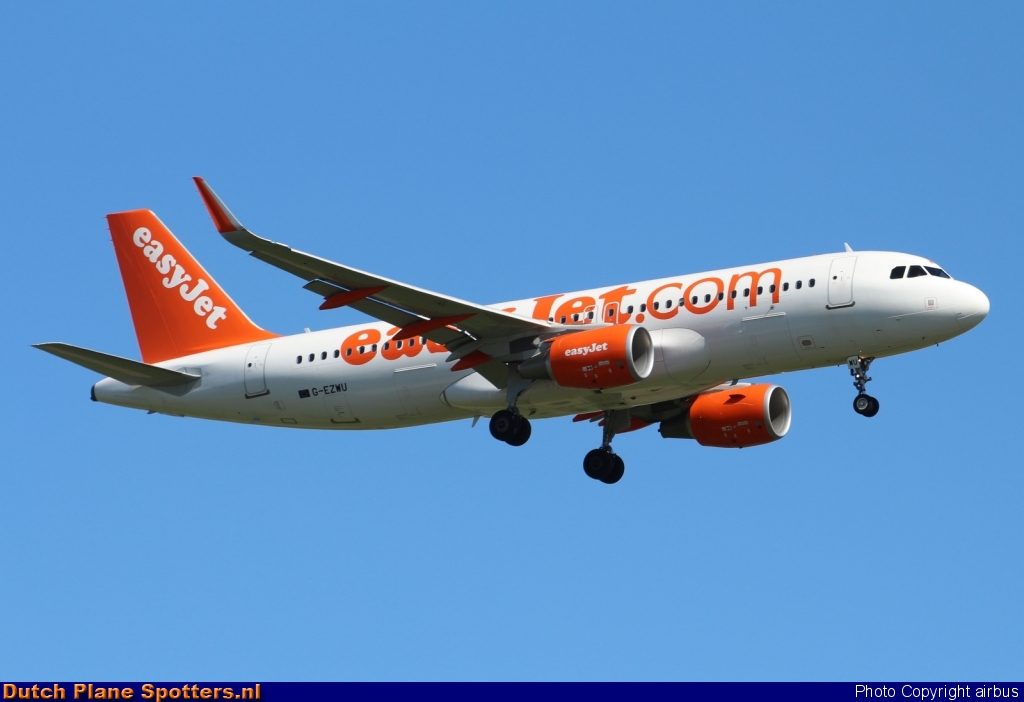G-EZWU Airbus A320 easyJet by airbus