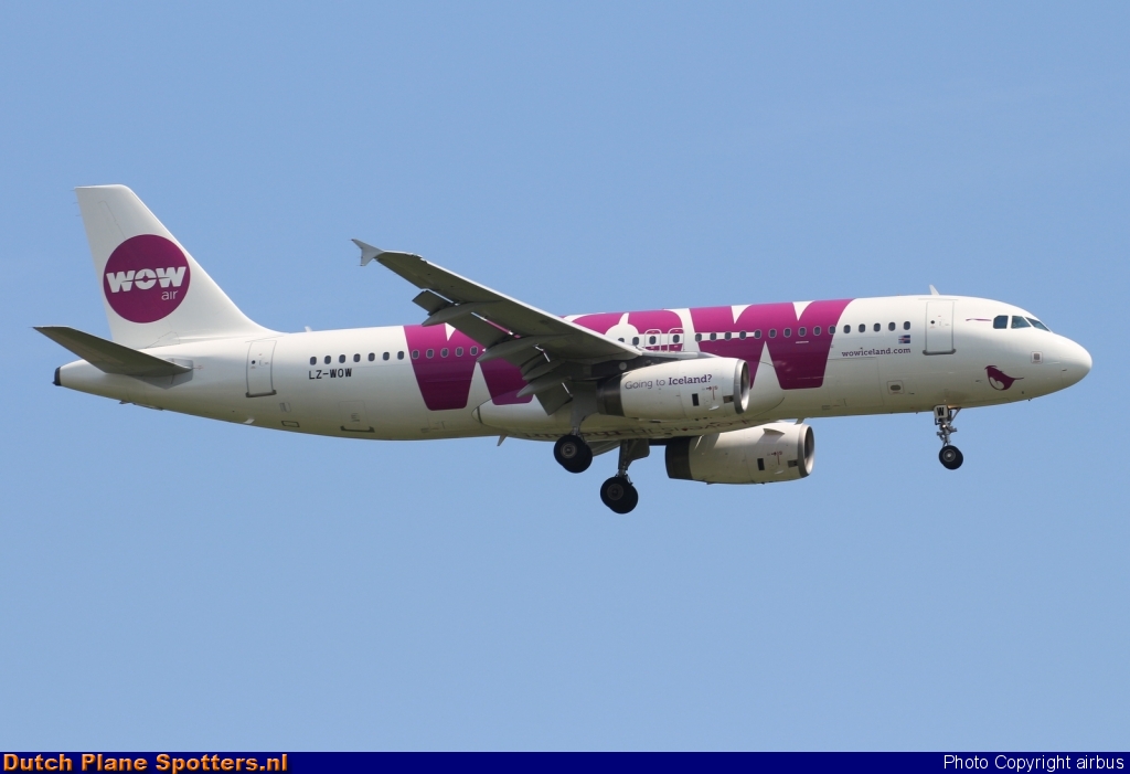 LZ-WOW Airbus A320 Air Via (WOW air) by airbus