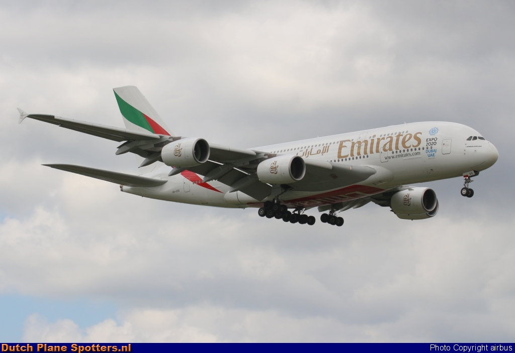 A6-EDE Airbus A380-800 Emirates by airbus