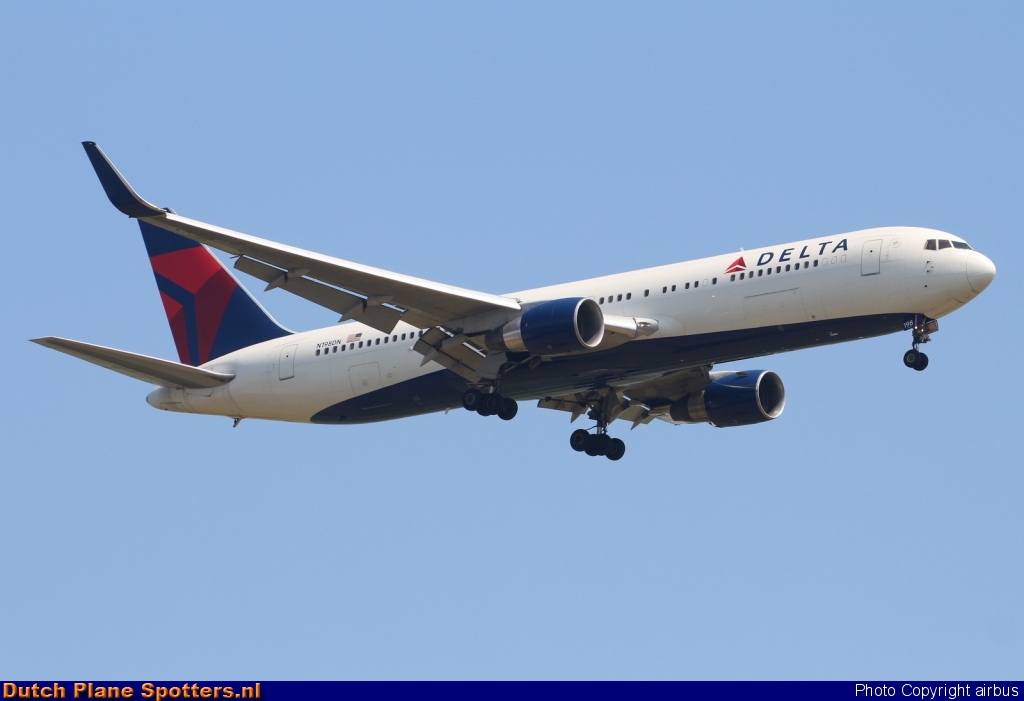 N198DN Boeing 767-300 Delta Airlines by airbus