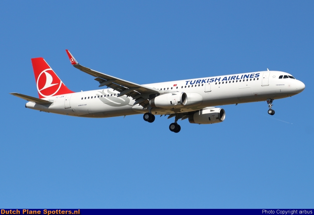 TC-JSN Airbus A321 Turkish Airlines by airbus